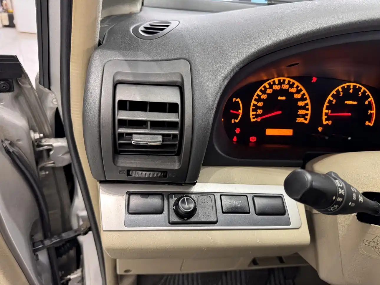 Dongfeng Yuxuan 2013 2009 2.0L Manual Luxury