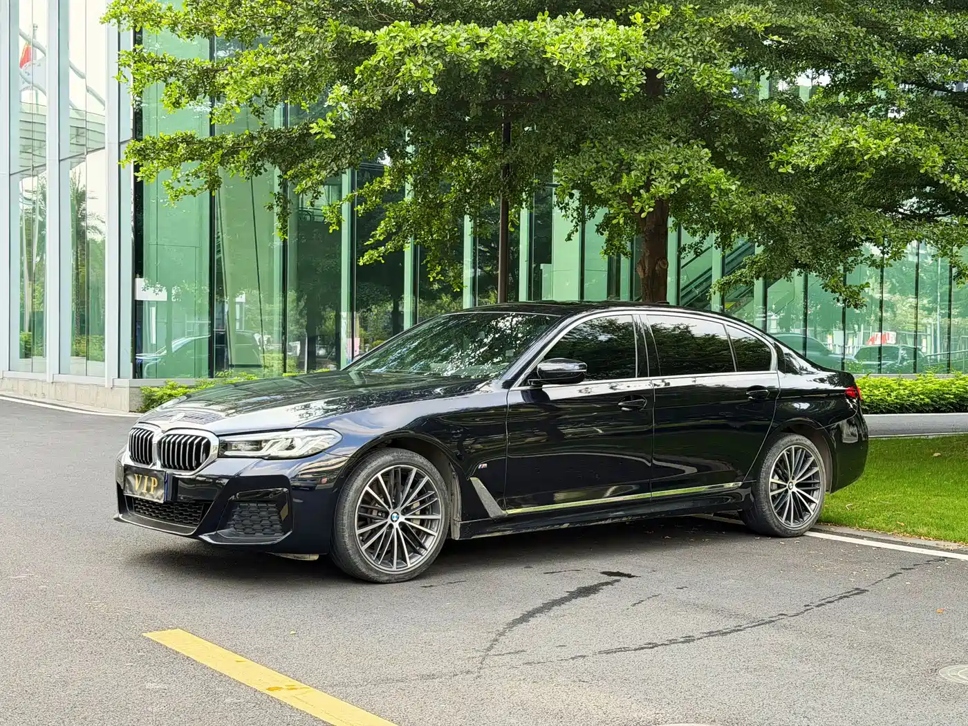 BMW 5 Series 2023 530Li Leading M Sport Package