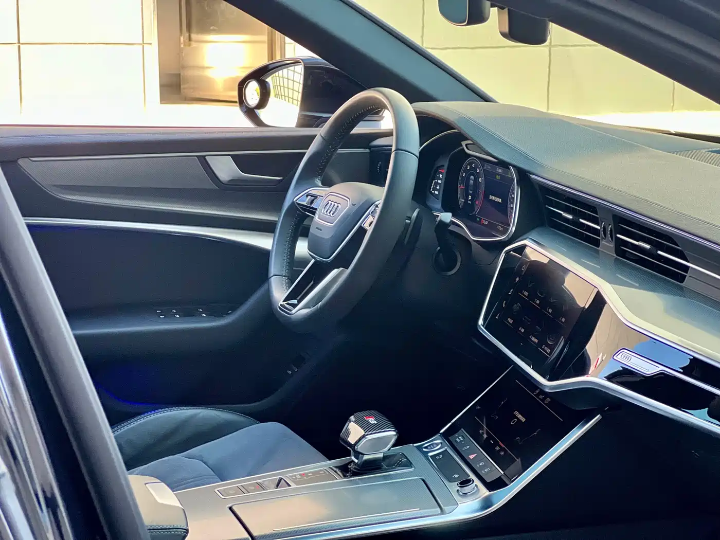 Audi A6L 2020 40 TFSI Luxury Dynamic фото 30