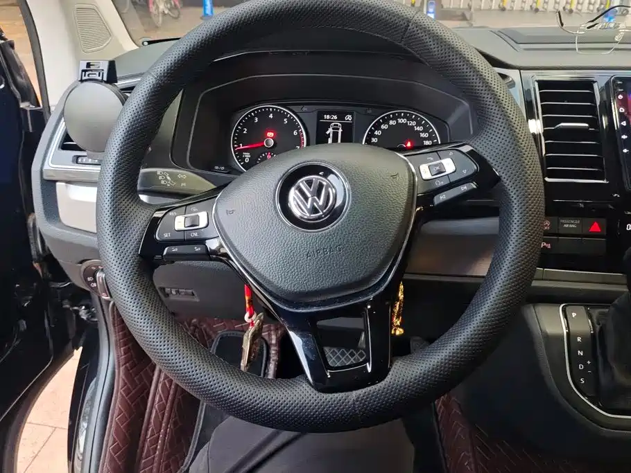 Volkswagen Caravelle 2020 2019 2.0TSI 4WD Luxury 7-seater