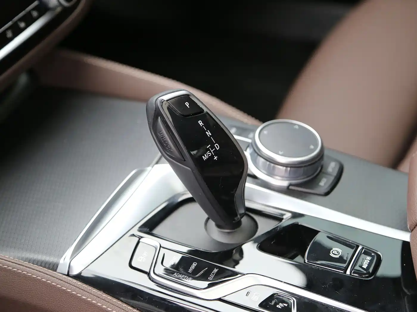 BMW 5 Series New Energy 2021 535Le Pioneer Edition M Sport Package фото 15
