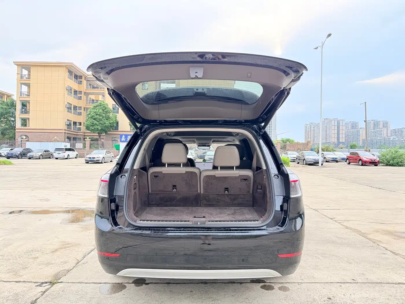 AITO Wenjie AITO M9 2025 Extended Range Ultra 52kWh 6-Seater фото 12