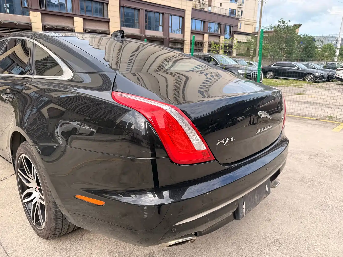Jaguar XJ 2017 2018 XJL 3.0 SC 2WD Elegant Business Edition