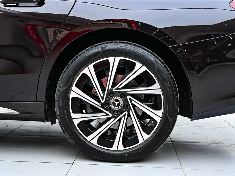 Mercedes-Benz E-Class 2024 Model E 300 L Luxury фото 37