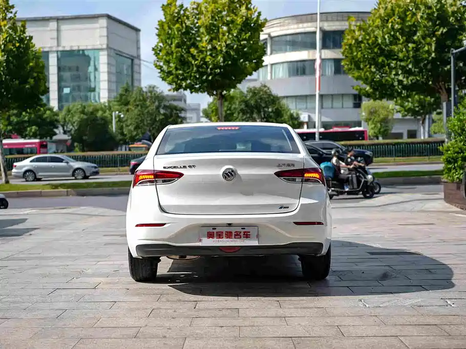 Фото 15 - Buick Excelle