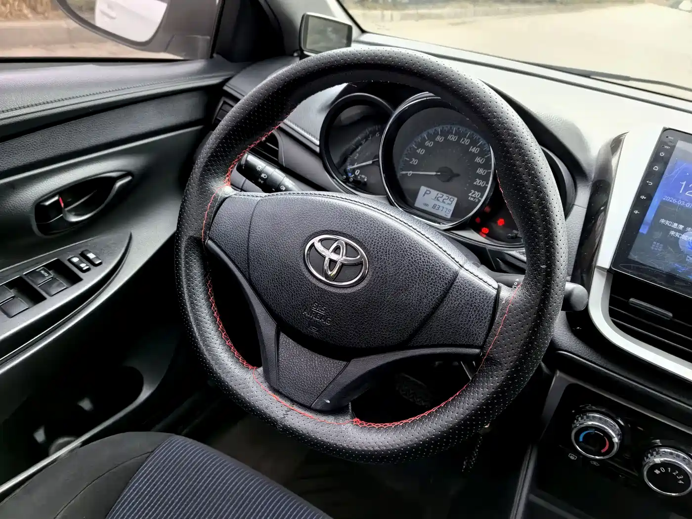 Toyota YARiS L Zhi Xuan 2016 Facelift 1.5E CVT Charming Edition фото 11