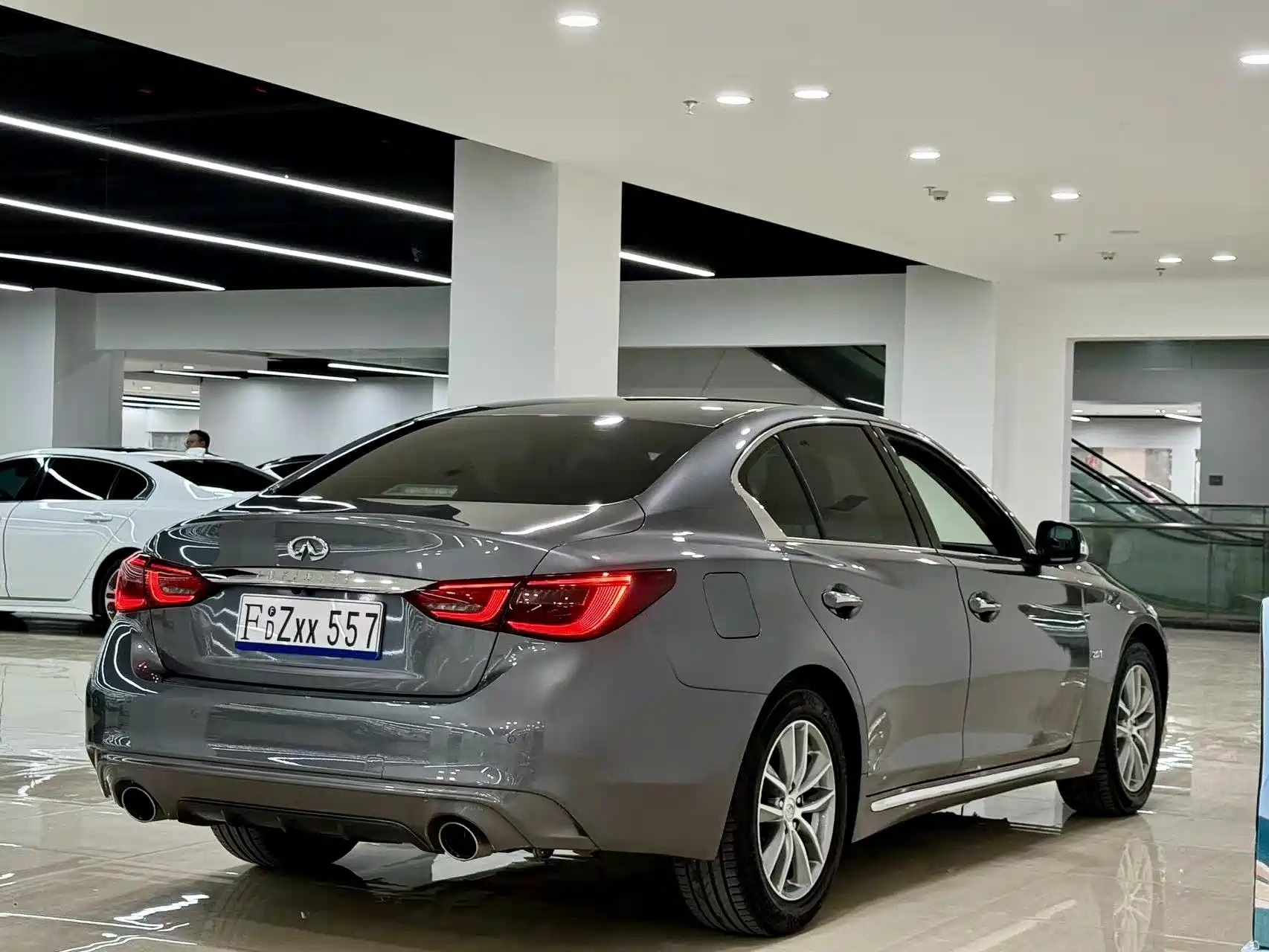 Фото 5 - Infiniti Q50L