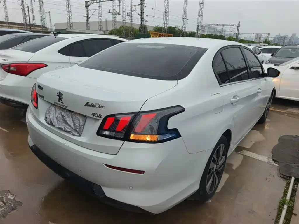 Peugeot 408 2020 230THP 10th Anniversary Premium Edition фото 5