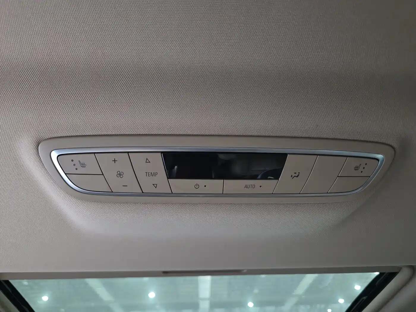 Buick GL8 2021 ES Landlord 653T Premium фото 22