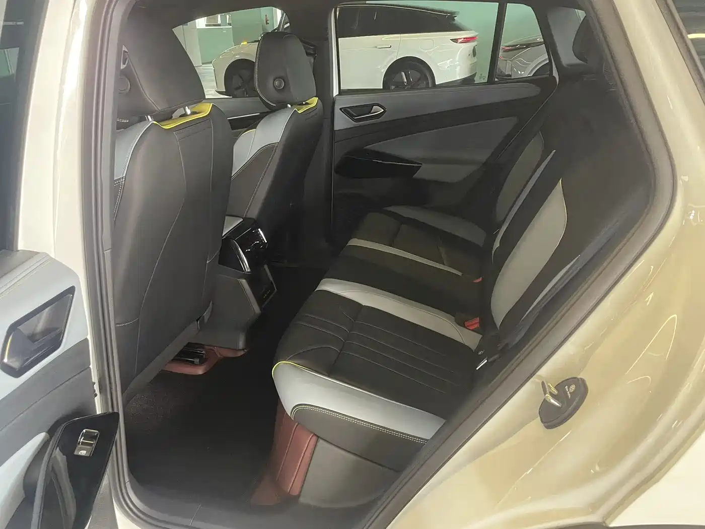 Volkswagen ID.4 X 2025 Smart Edition Outstanding фото 8