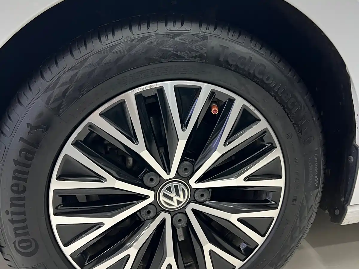 Volkswagen Sagitar 2021 280TSI DSG Comfort Smart Connect Edition фото 4