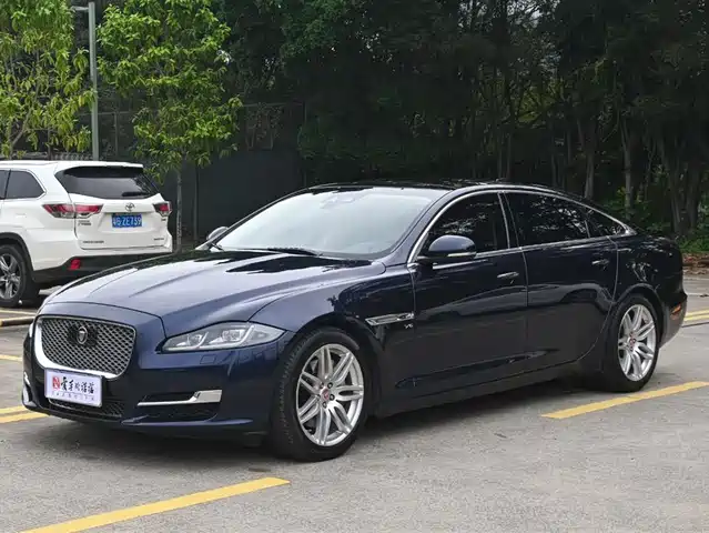 jaguar xj