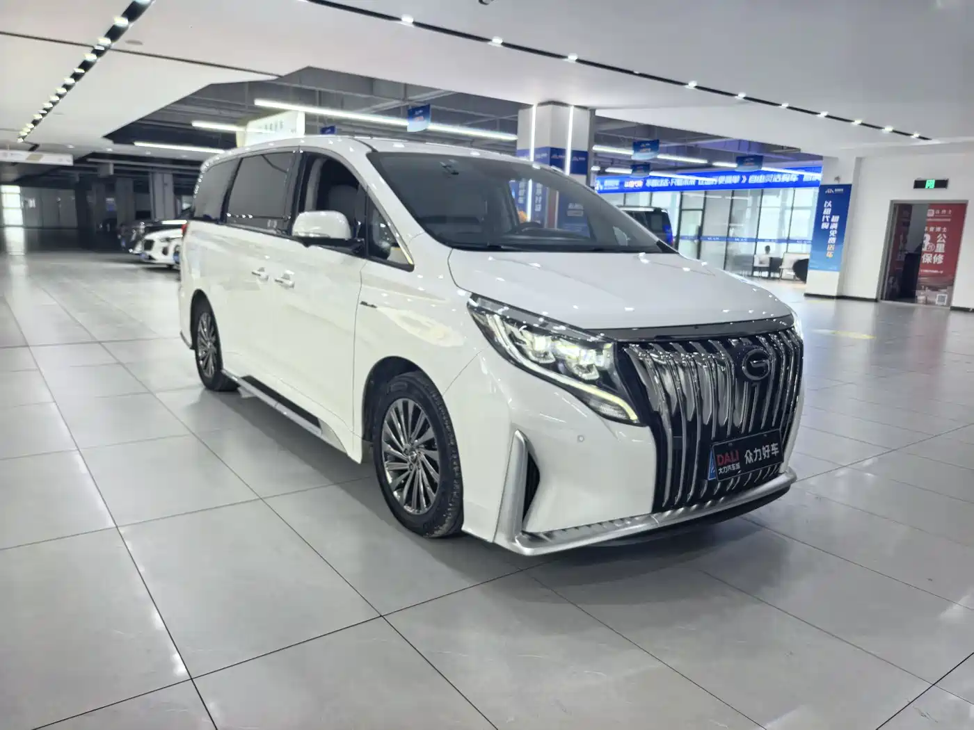 GAC Trumpchi Trumpchi M8 2021 Master Series 390T Ultimate Edition фото 3