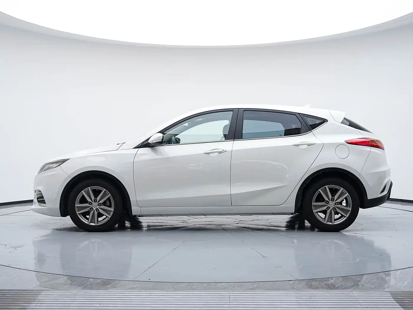Changan Eado XT 2017 2016 1.6L Manual Stylish Cool Edition