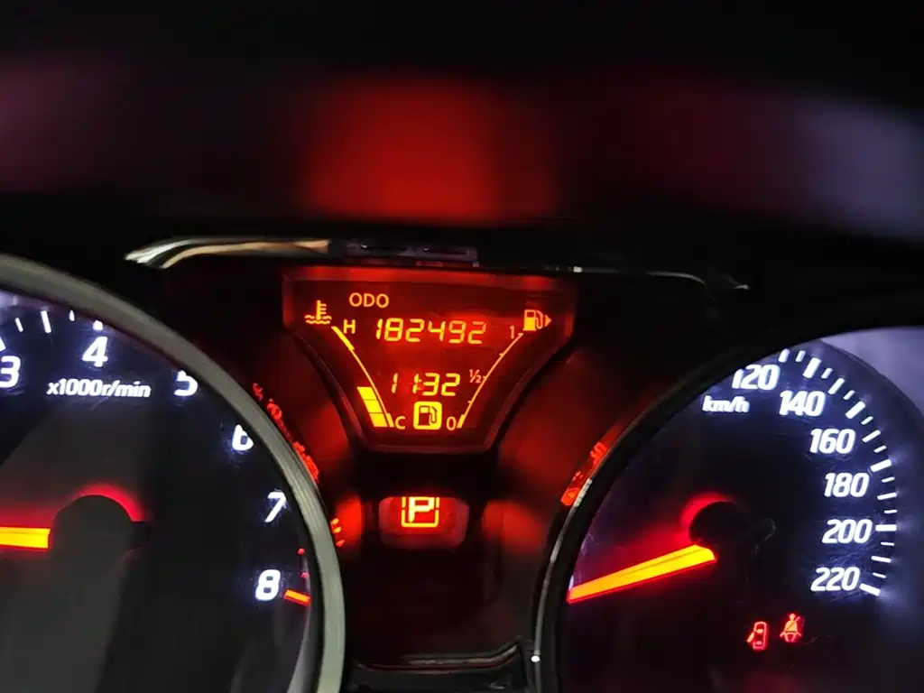 Nissan Livina 2014 2013 Sporty 1.6XV CVT Luxury