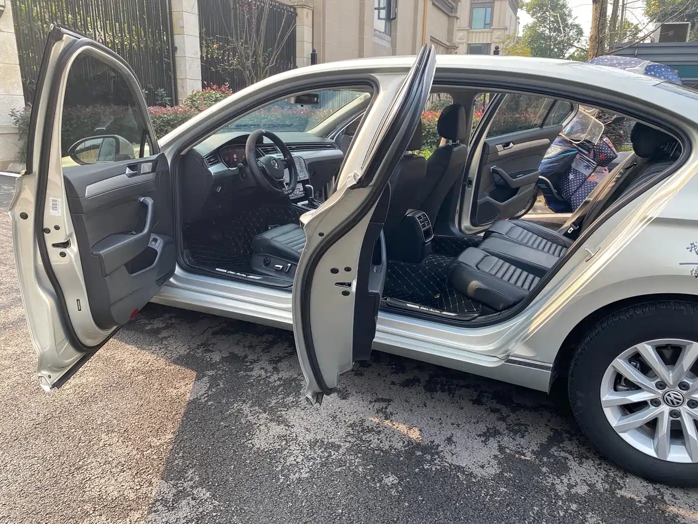 Volkswagen Magotan 2018 280TSI DSG Leading фото 31