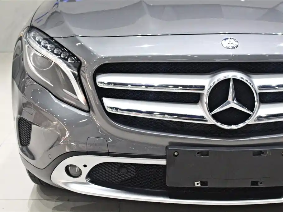 Mercedes-Benz GLA 2016 GLA 220 4MATIC Fashion фото 2