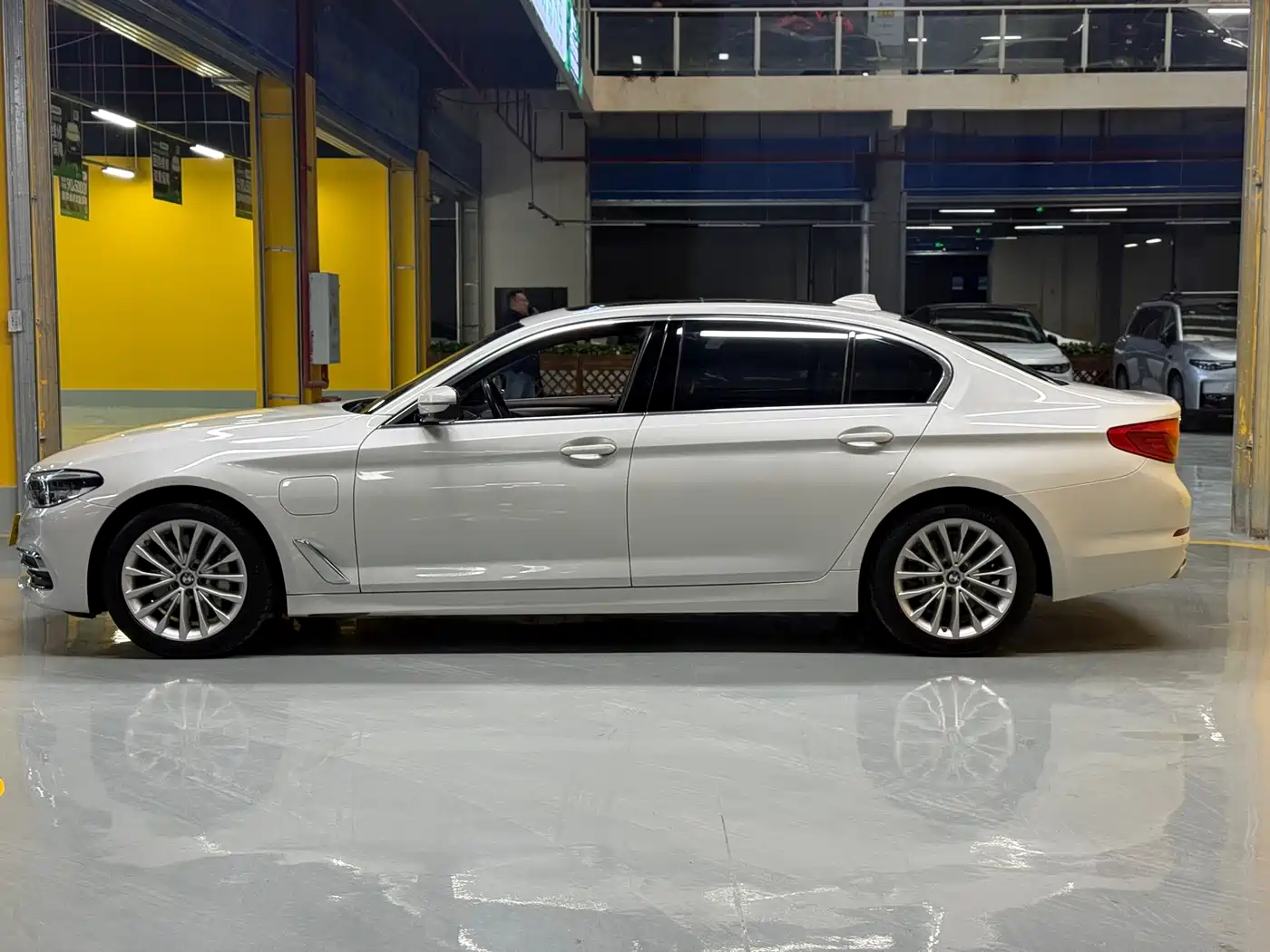 BMW 5 SERIES NEW ENERGY