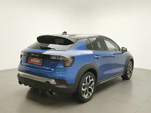 Lynk & Co 02 New Energy 2019 Edition 1.5T PHEV Pro — фото 2