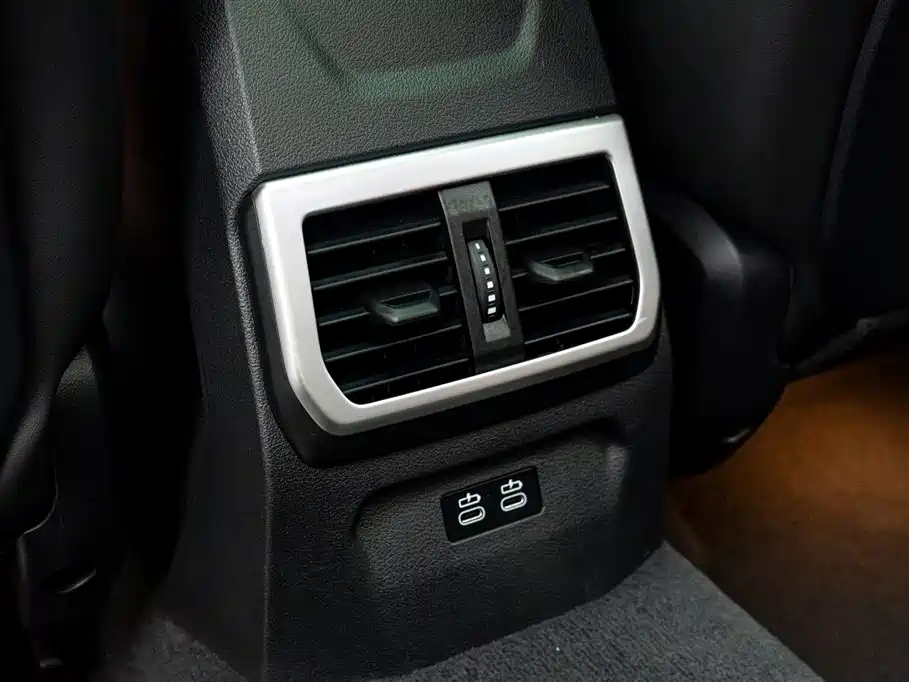 BMW 2 Series 2025 225L M Sport Moonlight Package фото 25