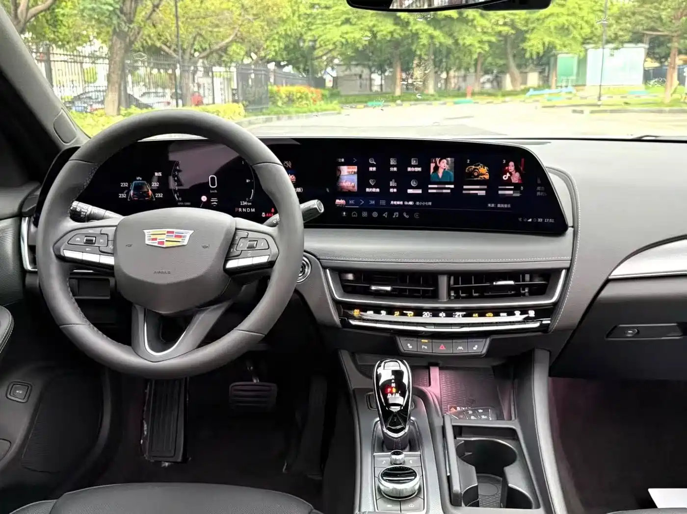Cadillac CT5 2024 28T Luxury Model фото 13