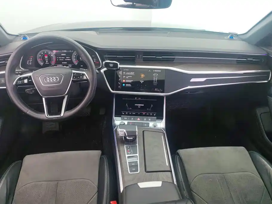 Audi A6L 2021 40 TFSI Luxury Sport фото 12