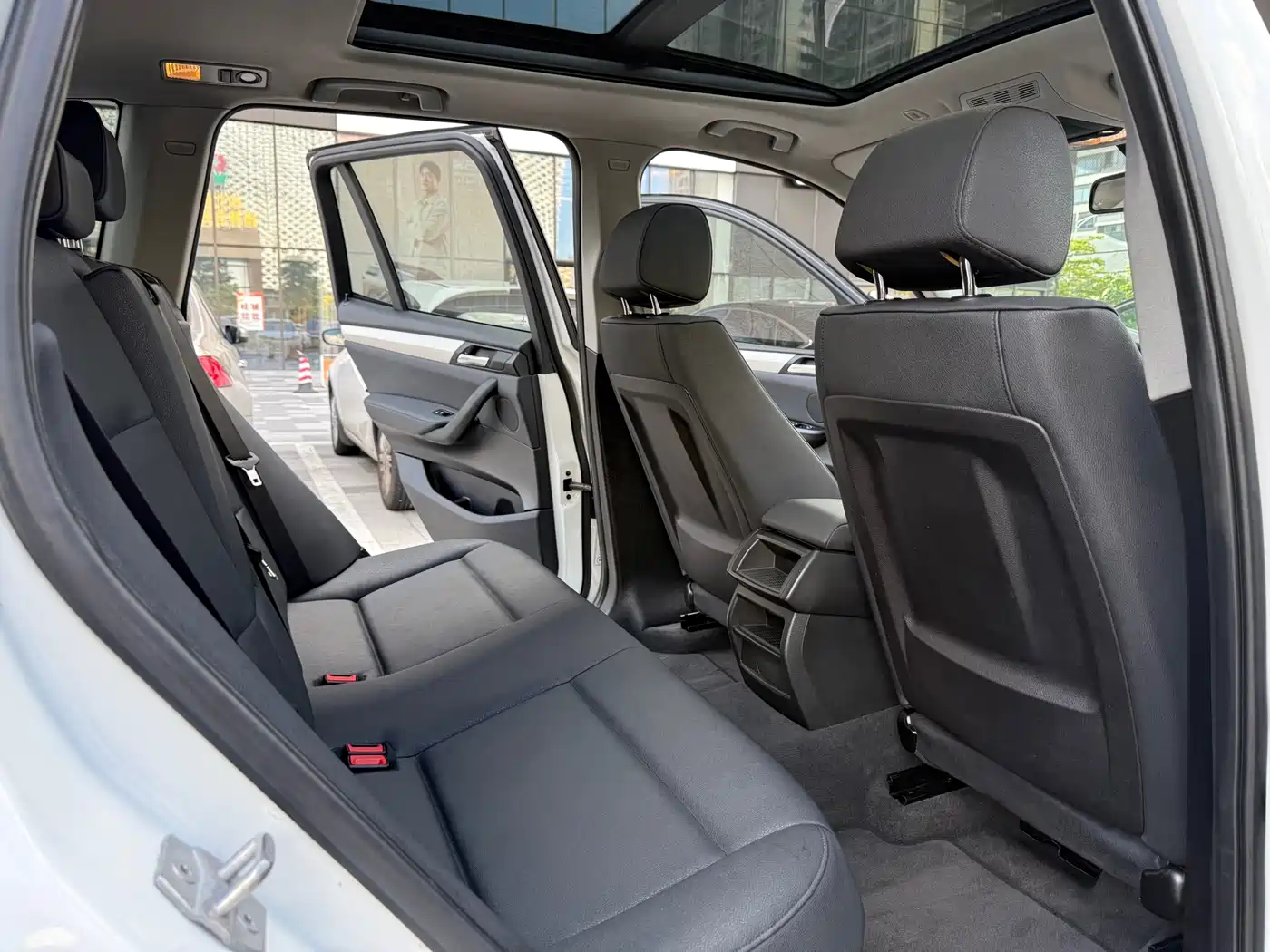 BMW X3 (Import) 2017 2016 sDrive20i