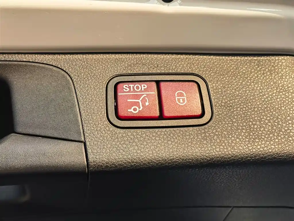 Mercedes-Benz GLC 2021 GLC 300 L 4MATIC Sporty фото 35
