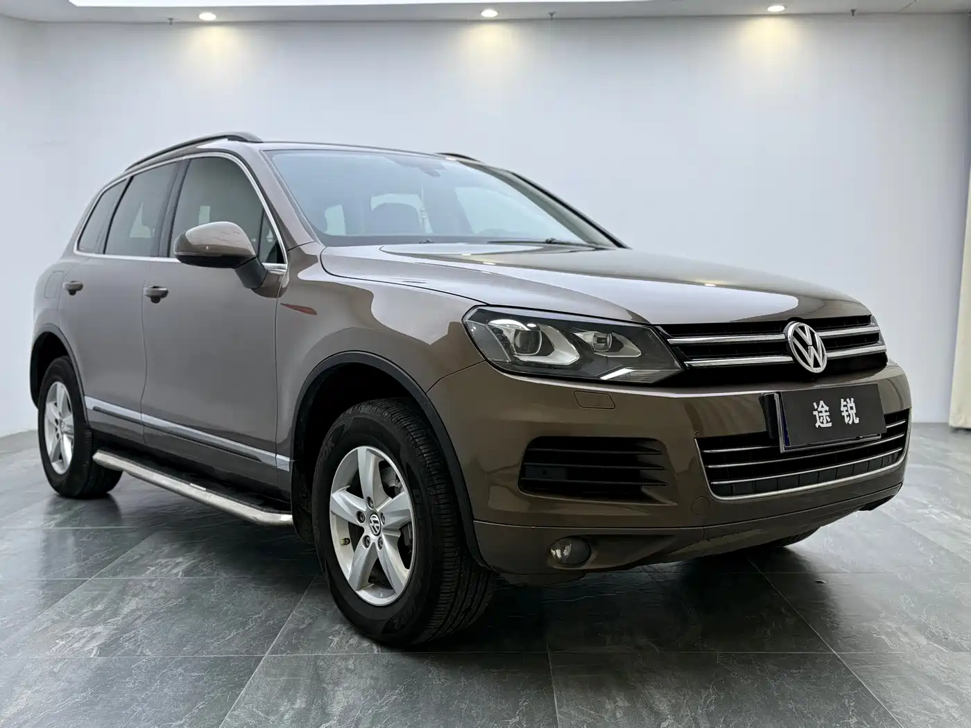 Volkswagen Touareg 2011 3.0TDI Diesel Comfort фото 3