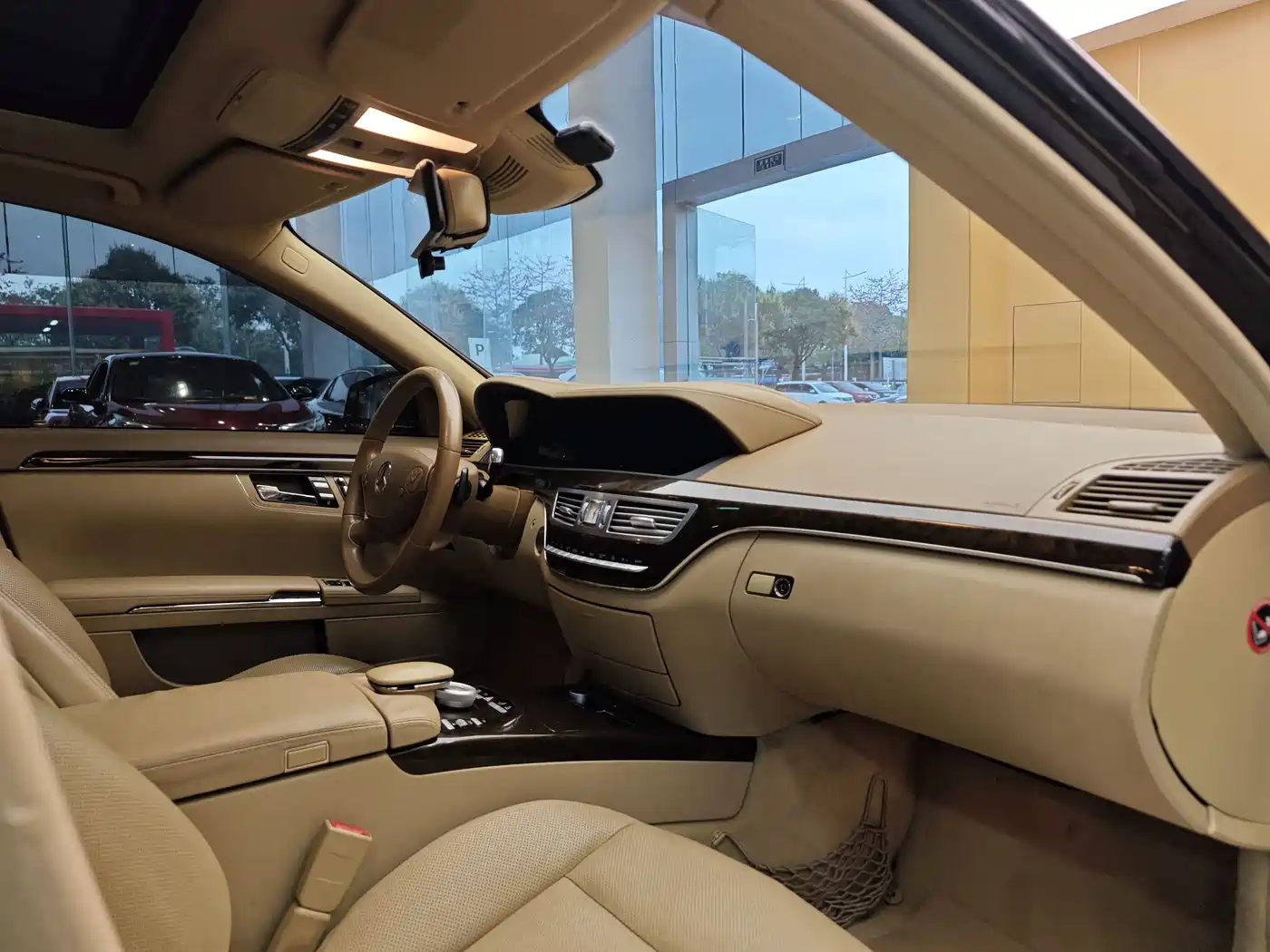Mercedes-Benz S-Class 2010 S 300 L Luxury фото 36