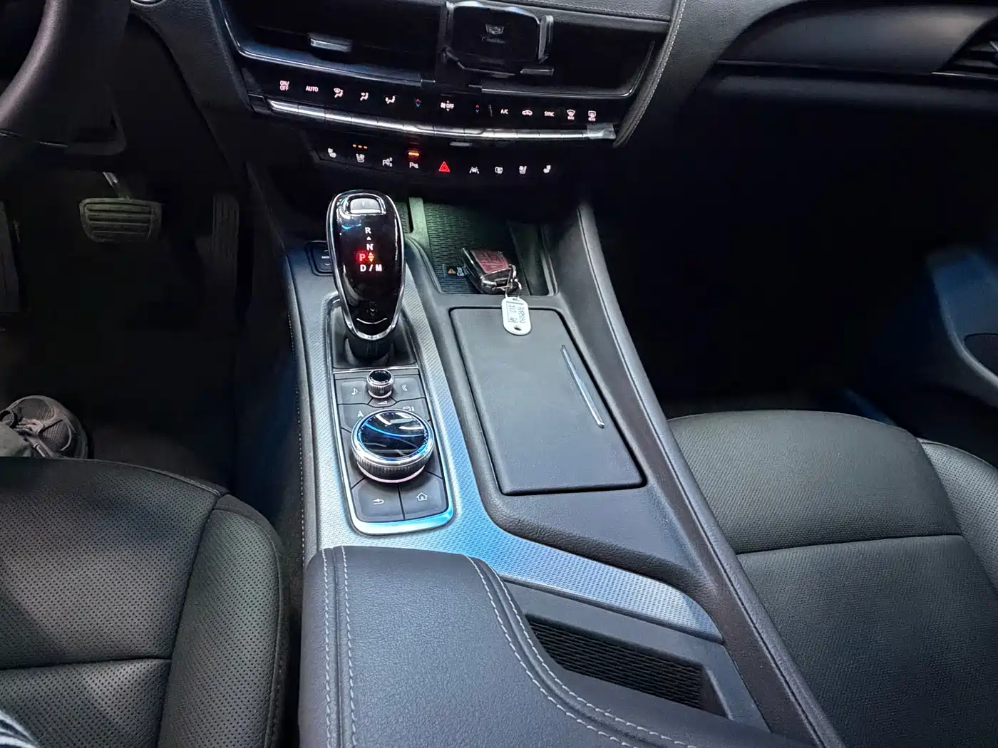 Cadillac CT5 2024 28T Luxury Model Pro фото 9