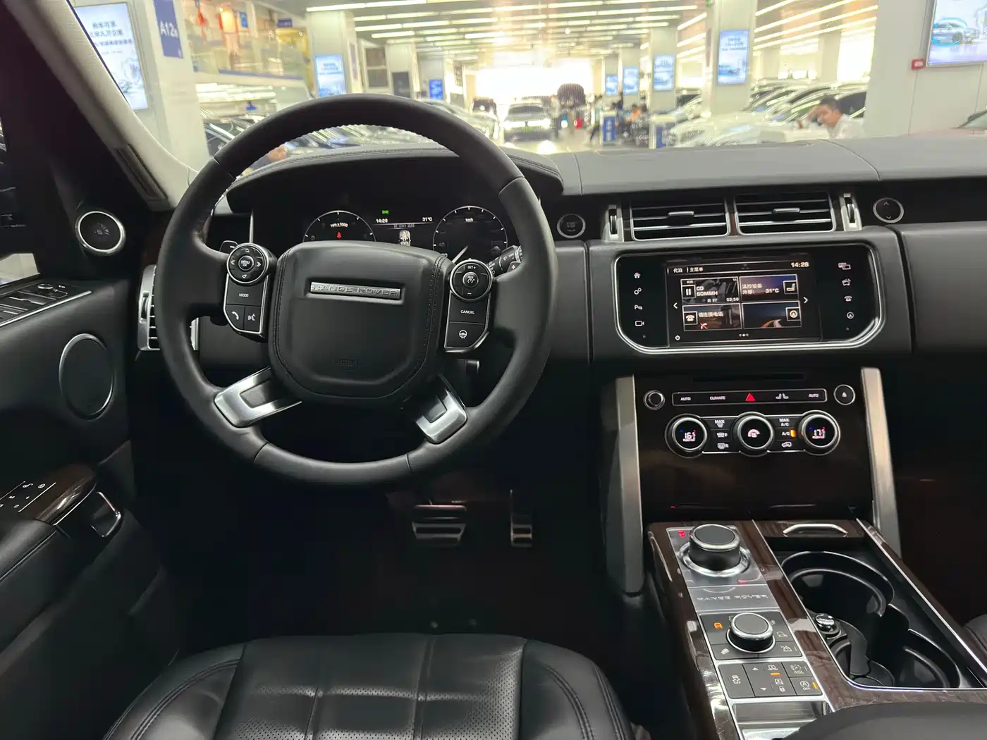 Land Rover Range Rover 2015 3.0 SC V6 Vogue фото 15