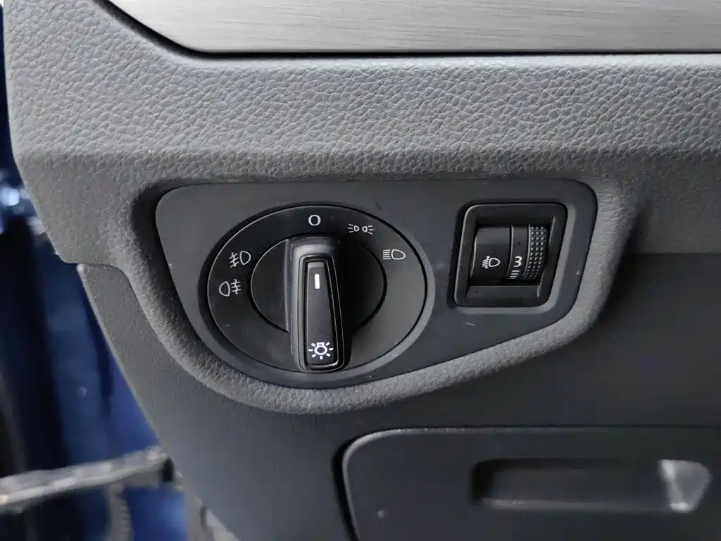 Volkswagen Touran 2018 2018 Touran L 280TSI DSG Comfort 7-seater China V