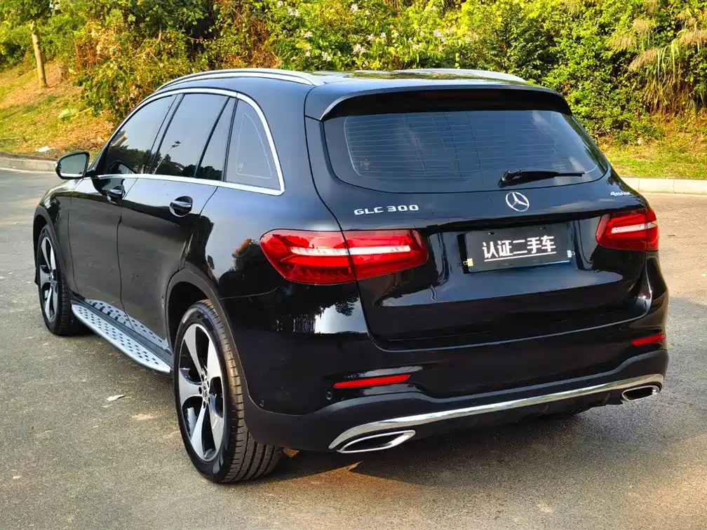 Mercedes-Benz GLC 2018 GLC 300 4MATIC Dynamic фото 5