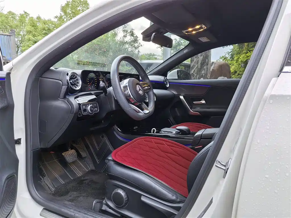 Mercedes-Benz A-Class 2022 A 200 L Sport Sedan Dynamic фото 3
