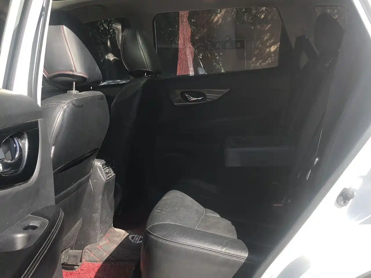 Фото 8 - Nissan X-Trail