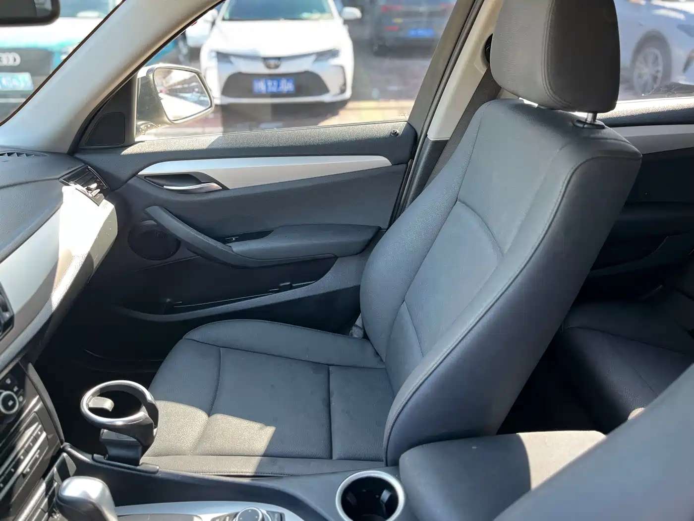 BMW X1 (Import) 2012 sDrive18i Luxury фото 9