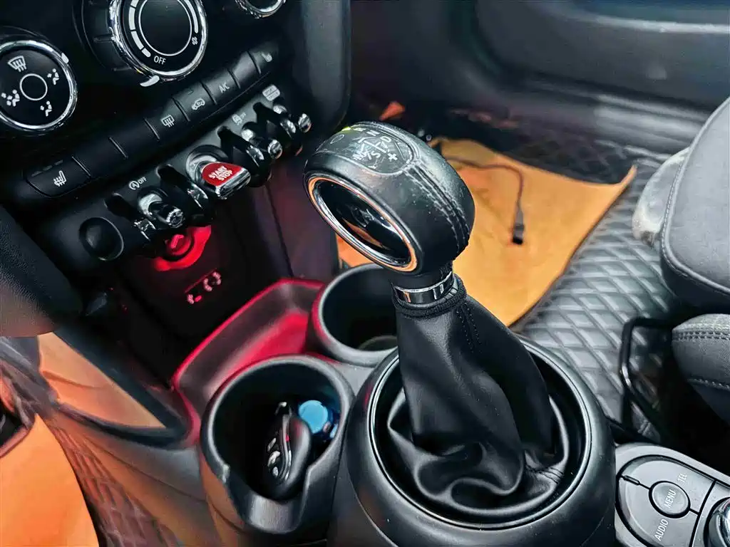 MINI 2016 1.5T COOPER фото 15