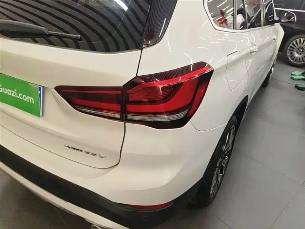 BMW X1 2022 xDrive25Li Premium фото 8