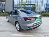 Фото 5 - Roewe i5