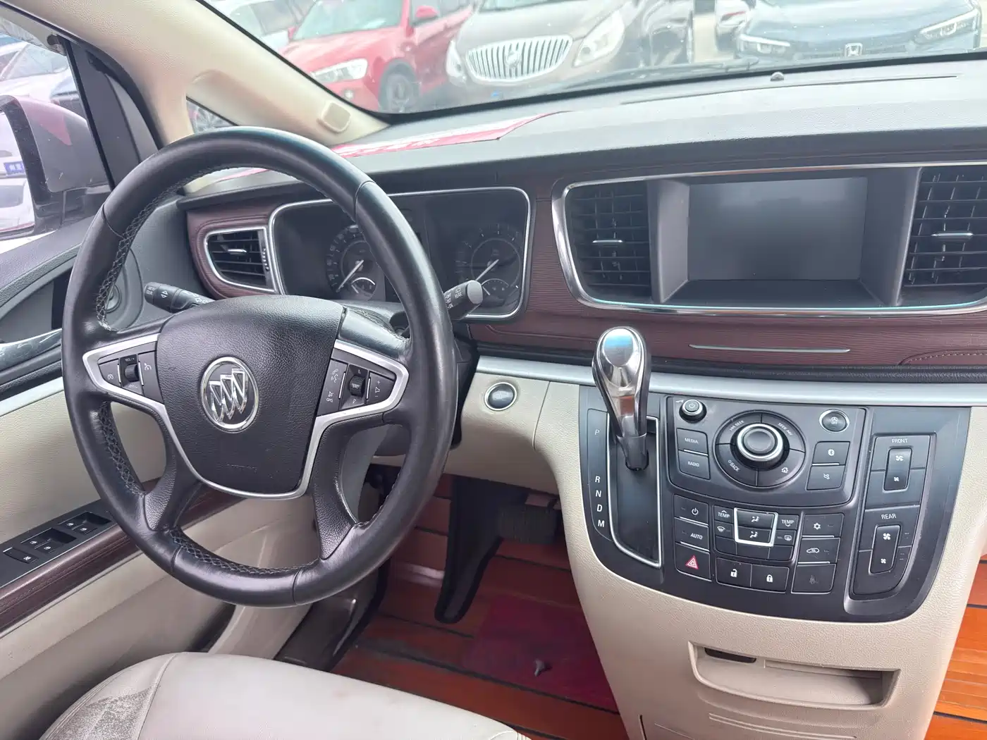 Buick GL8 2017 25S Comfort China V фото 8
