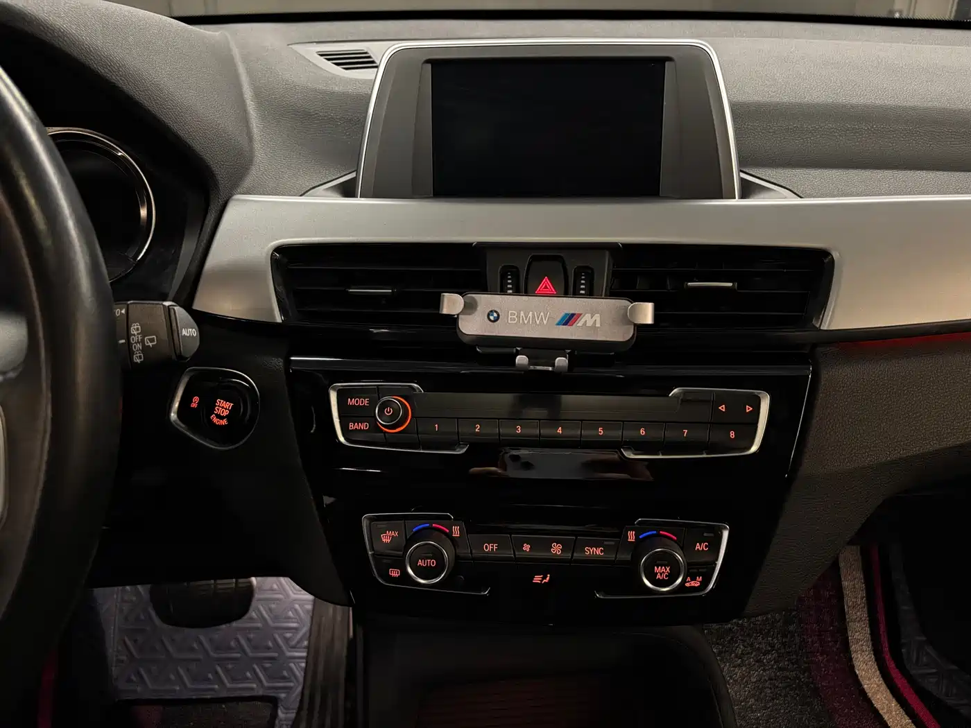 BMW X1 2019 sDrive20Li Leading Model фото 13