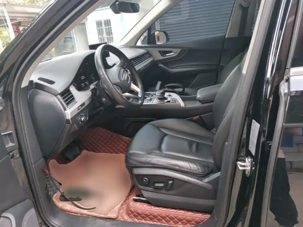 Audi Q7 2019 55 TFSI Technology фото 15