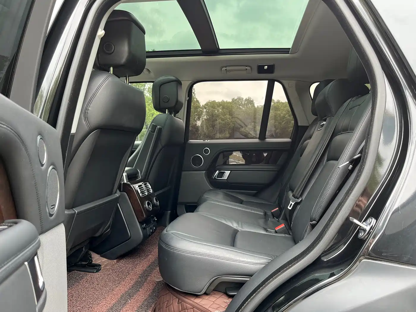 Land Rover Range Rover 2020 3.0 L6 Shengshi Edition фото 5