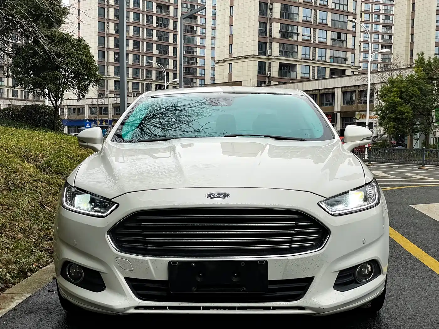 FORD MONDEO