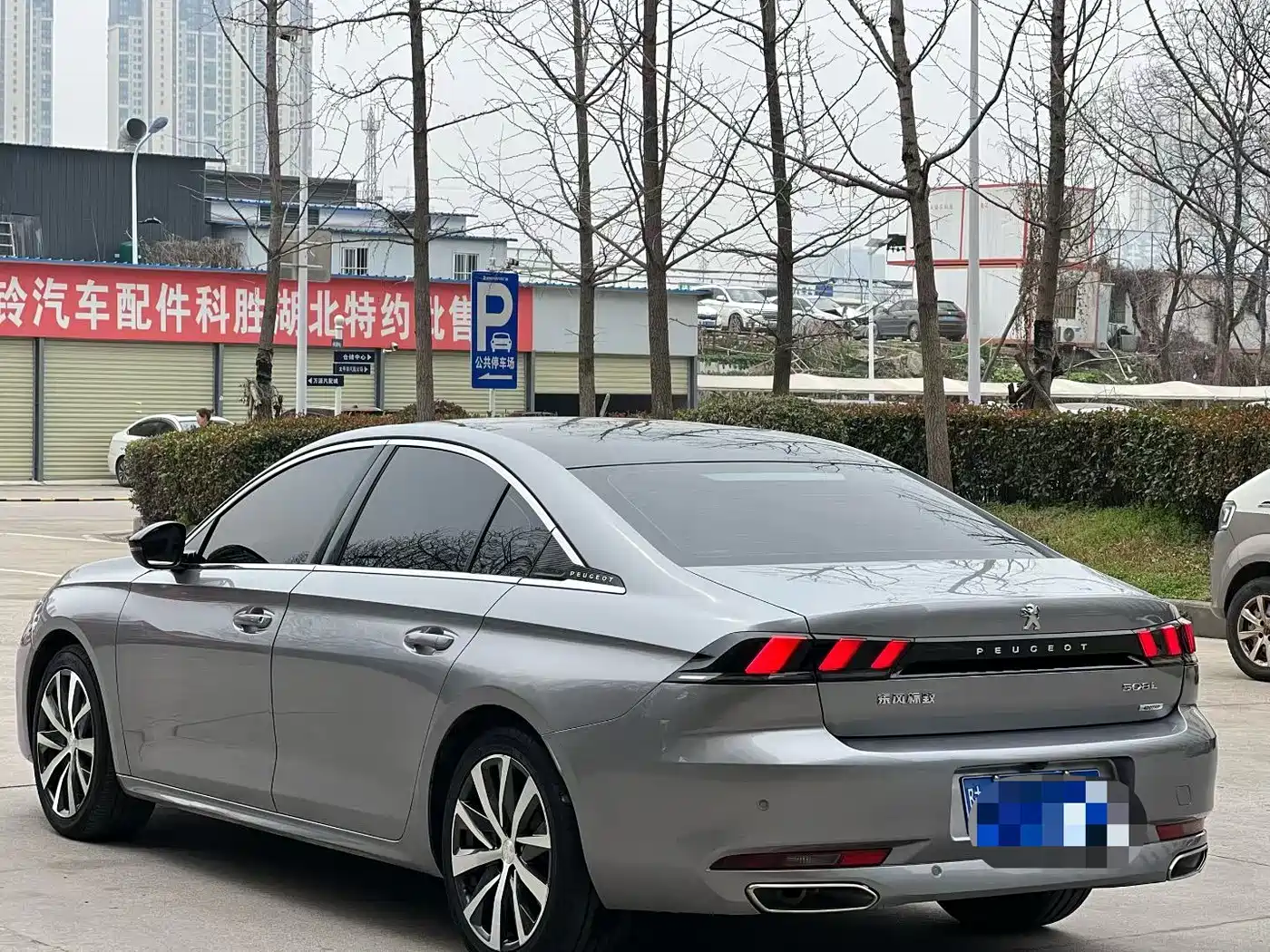 PEUGEOT 508
