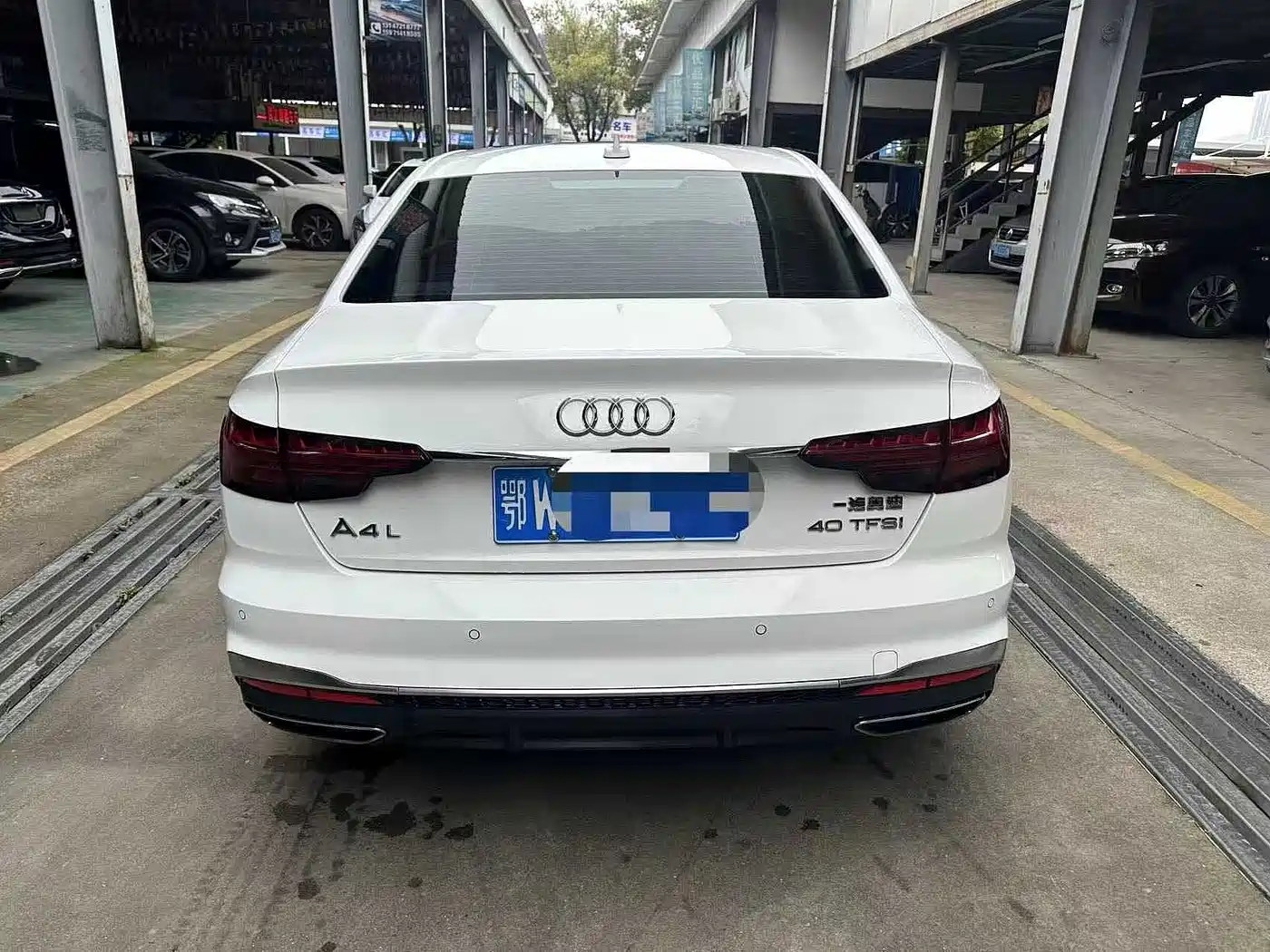 AUDI A4L