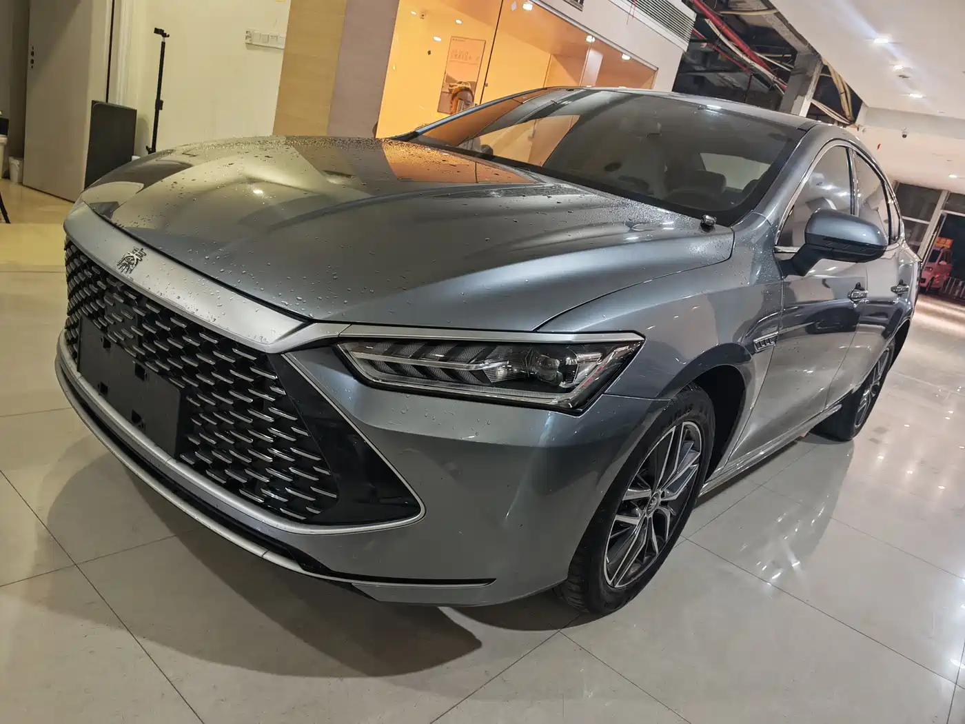 BYD Qin PLUS 2023 Champion Edition DM-i 120KM Surpassing Type