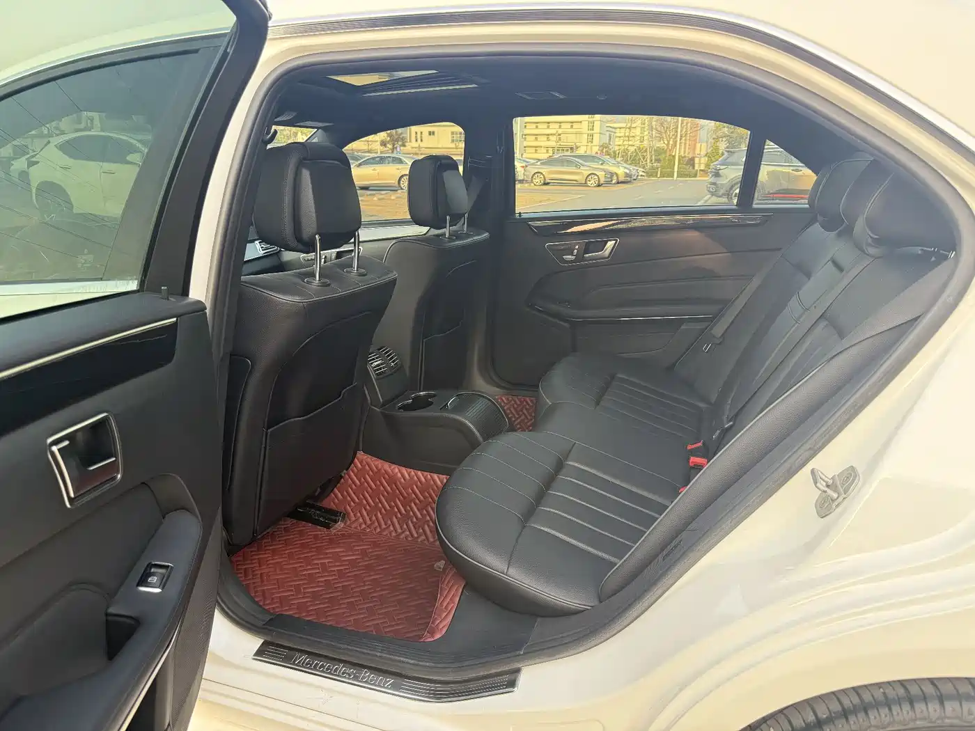 Mercedes-Benz E-Class 2015 E 260 L Sport фото 11