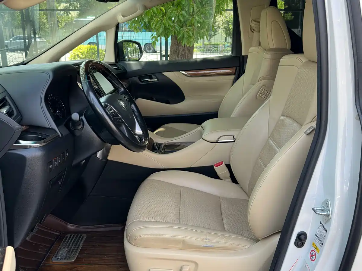 Toyota Alphard 2018 3.5L Premium фото 10